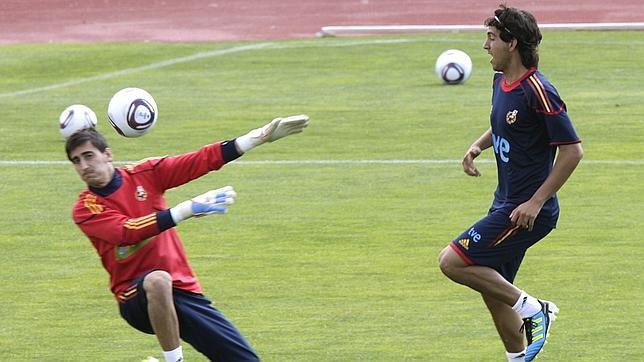 El Valencia se acerca a Parejo