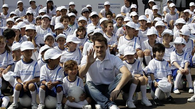 Casillas: «Entre Messi y Ronaldo me quedo con Cristiano, que es el mío»
