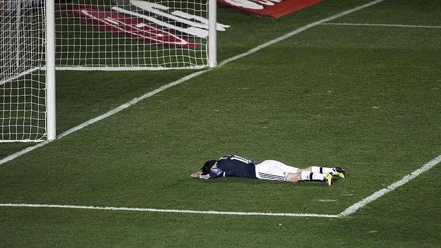 Messi, carneado por Muslera