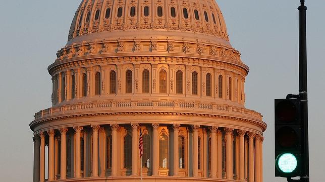 Estados Unidos adelanta la crucial votación en el Congreso sobre el techo de gasto