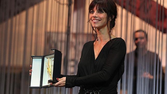 Maribel Verdú asegura que lo mejor de ser actriz es «la posibilidad de evitar consultas al psicoanalista»