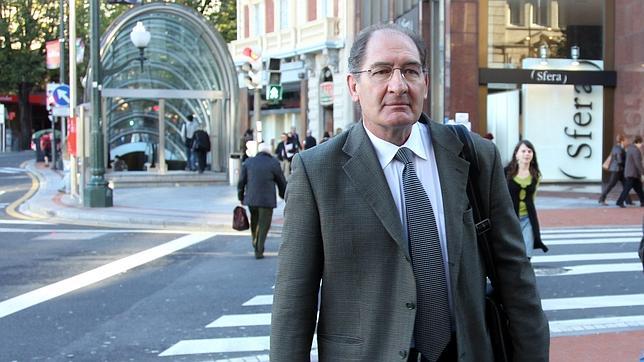El grupo de Currin apremia a la legalización de Sortu