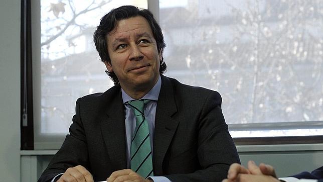 Carlos Floriano: «Ninguna manifestación secundada por el PP terminó quemando mobiliario urbano y con agresiones»