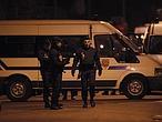 Directo: Tres detonaciones para intimidar al asesino atrincherado
