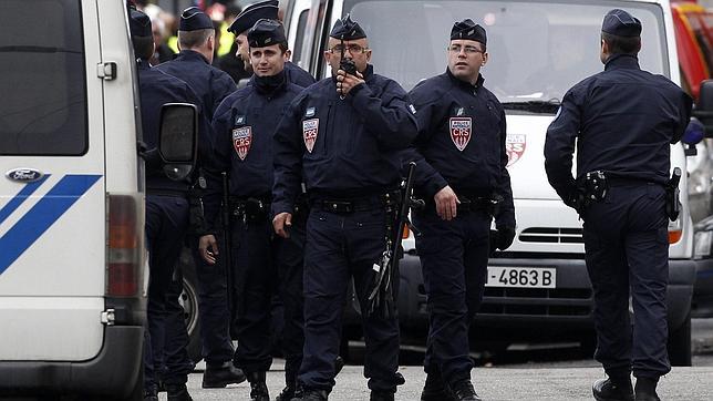 Francia pidió a España datos del asesino, que fue detectado en Cataluña