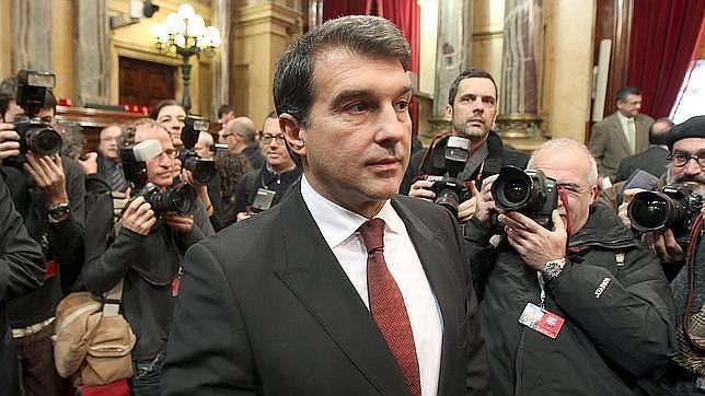 Laporta ve a Guardiola como presidente del Barcelona y a Xavi de entrenador