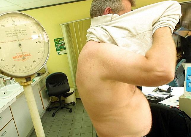 La fórmula para librarte de la «barriga cervecera» antes de ponerte el  bañador