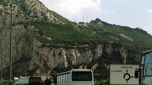 Nuevo enfrentamiento entre lanchas policiales en aguas de Gibraltar
