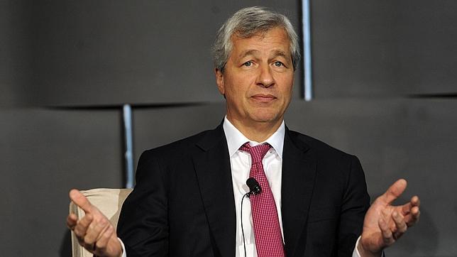 JP Morgan pide disculpas pero rechaza más leyes para el sector