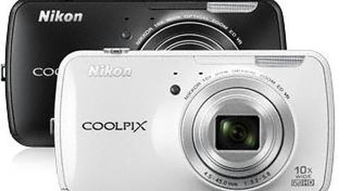 Nikon presenta su nueva cámara compacta Coolpix S800c con Android