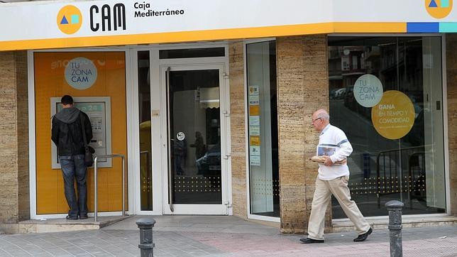 Banco Cam Dispara Las Comisiones A Sus Clientes A Partir Del 10 De Diciembre