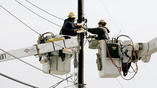 «Sandy» y un nuevo frente tormentoso dejan sin electricidad a 715.000 viviendas y negocios