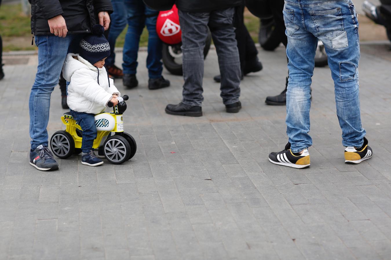 Así Ha Sido El Desfile De Banderas De Pingüinos En Valladolid