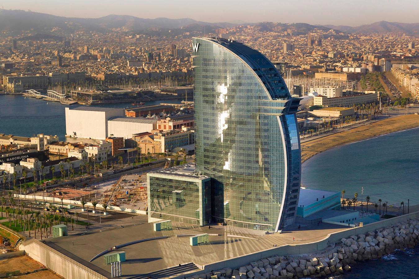 Mejor Hotel de Negocios de España 2021: W Barcelona