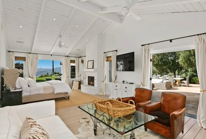This is the ranch that Sandra Bullock has sold