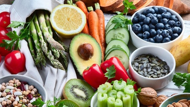 alimentos que causan dificultad para orinar