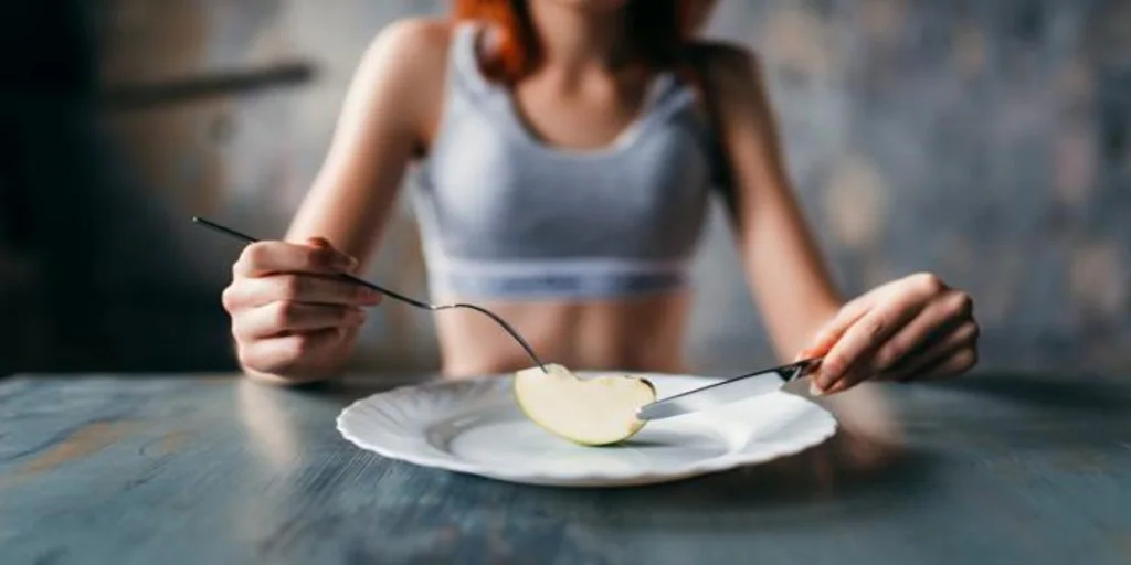 Anorexia qué cambios en la conducta y síntoma se experimentan