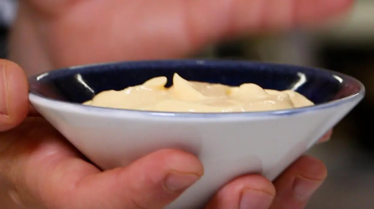 La receta de la mayonesa casera que nunca se corta