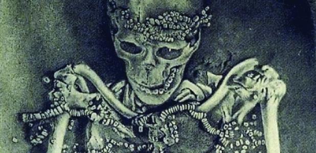 Detalle de uno de los espectaculares enterramientos de Sunghir, en Rusia