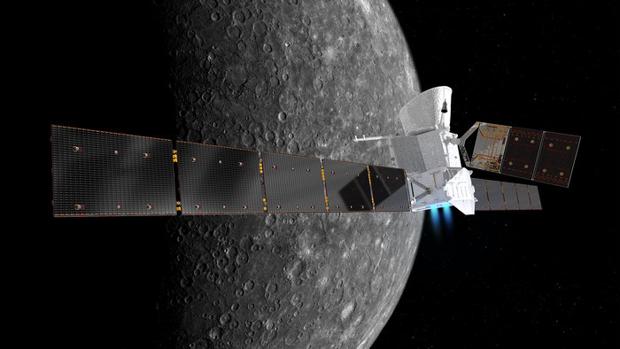 Representación de la sonda BepiColombo y la superficie de Mercurio