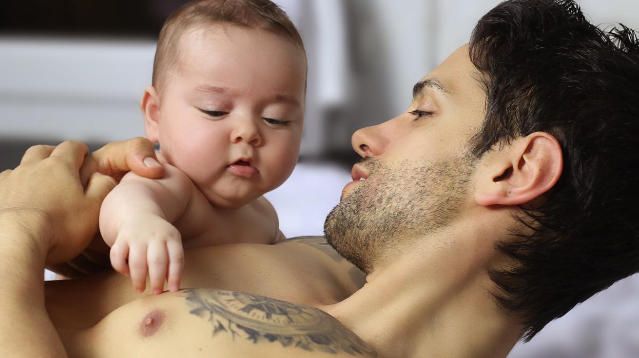 El atractivo irresistible de los hombres con hijos