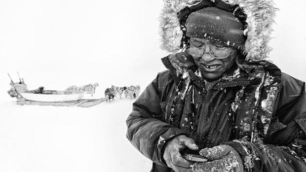 Un inuit canadiense