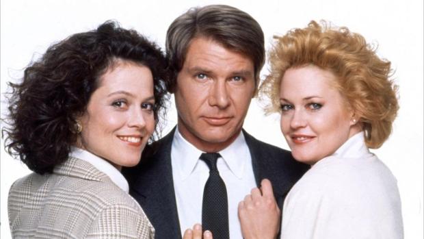 Sigourney Weaver, Harrison Ford y Melanie Griffith, protagonistas de «Armas de mujer»