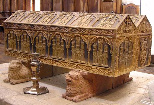 Sepulcro de Alfonso VIII y su esposa, Leonor de Plantagenet, en Burgos