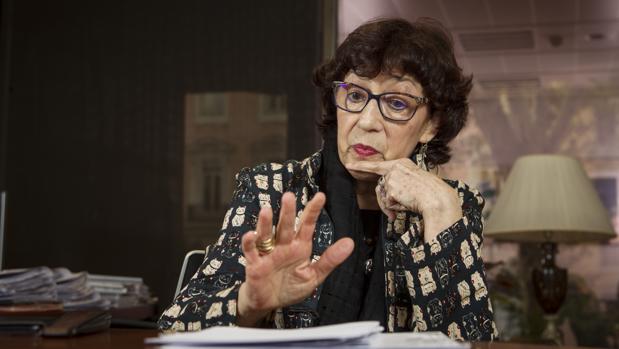 Olvido García Valdés, directora general del Libro, durante la entrevista concedida a ABC