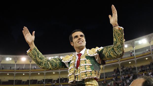 Emilio de Justo, a hombros en Las Ventas