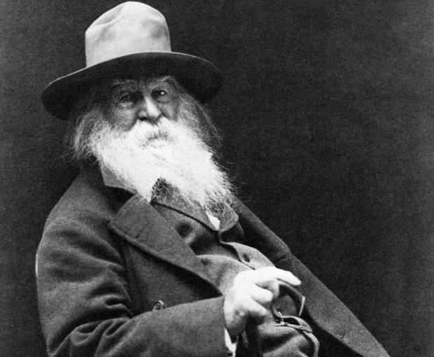 Walt Whitman, que se sentía orgulloso de su «rostro quemado por el sol y barbado»