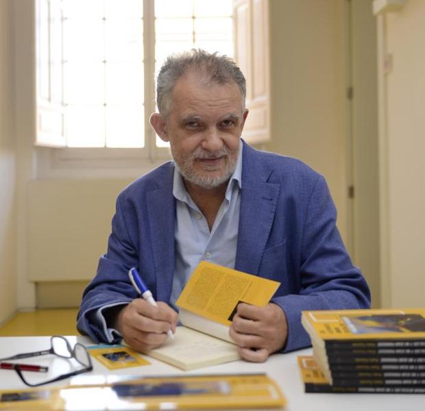 Pedro Touceda, durante la presentación de su novela este miércoles 26 de junio