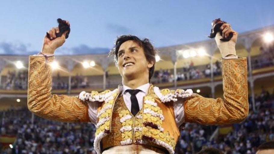Roca Rey corta definitivamente la temporada