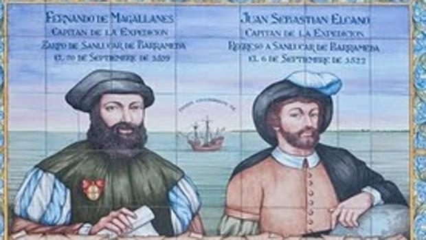 Azulejo conmemorativo de la expedición Magallanes-Elcano, en Sanlúcar de Barrameda (Cádiz).