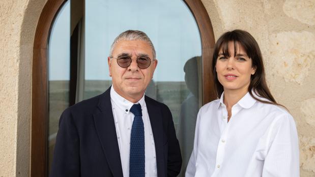 El filósofo Robert Maggiori y Carlota Casiraghi, fotografiados en Segovia, durante su participación en el Hay Festival
