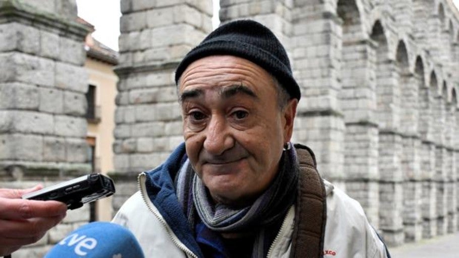 El profesor que celebró la muerte de Víctor Barrio dice que le hackearon su perfil de Facebook