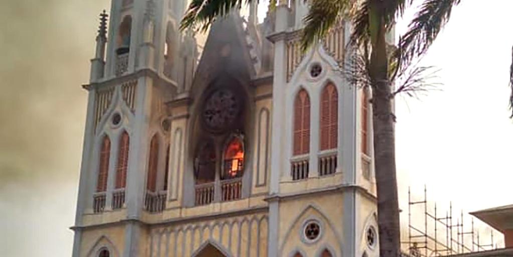 El incendio de la Catedral de Malabo pudo ser intencionado