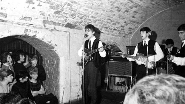 The Beatles, en una de sus actuaciones en The Cavern