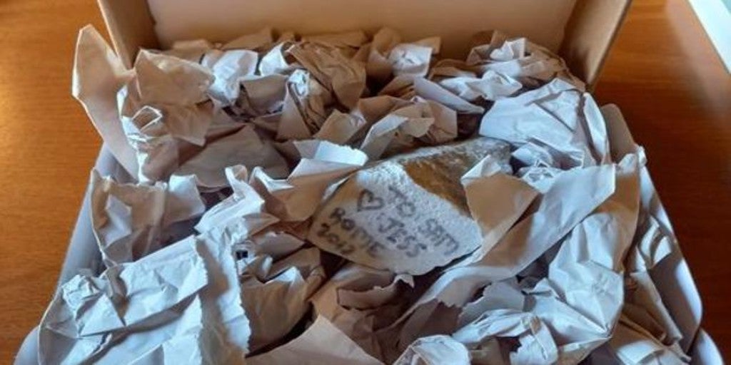 Una turista estadounidense devuelve al Foro Romano un mármol que robó y pintó como señal de amor