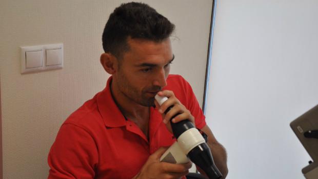 David Barral, en el reconocimiento médico con el Cádiz