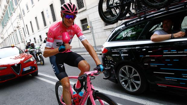 Chris Froome celebra su primer Giro por las calles de Roma