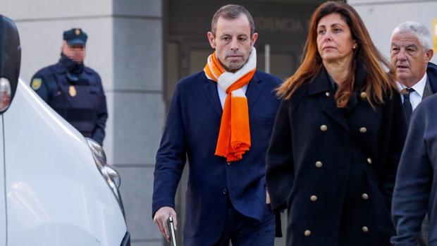 Sandro Rosell junto a su esposa Marta Pineda