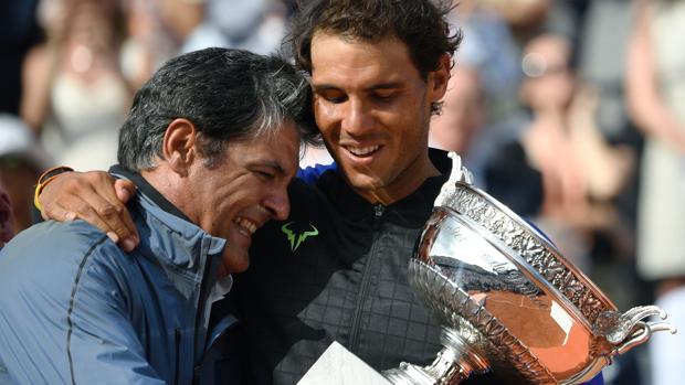 Toni y Rafa Nadal, en Roland Garros 2017