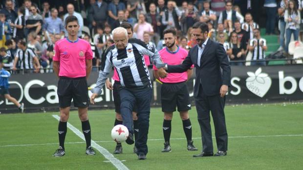 Racic, en el homenaje que le rindió el Castellón el año pasado