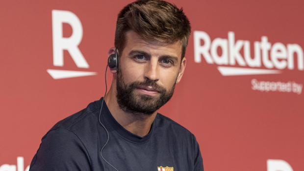 Gerard Piqué durante la gira del Barcelona por Japón