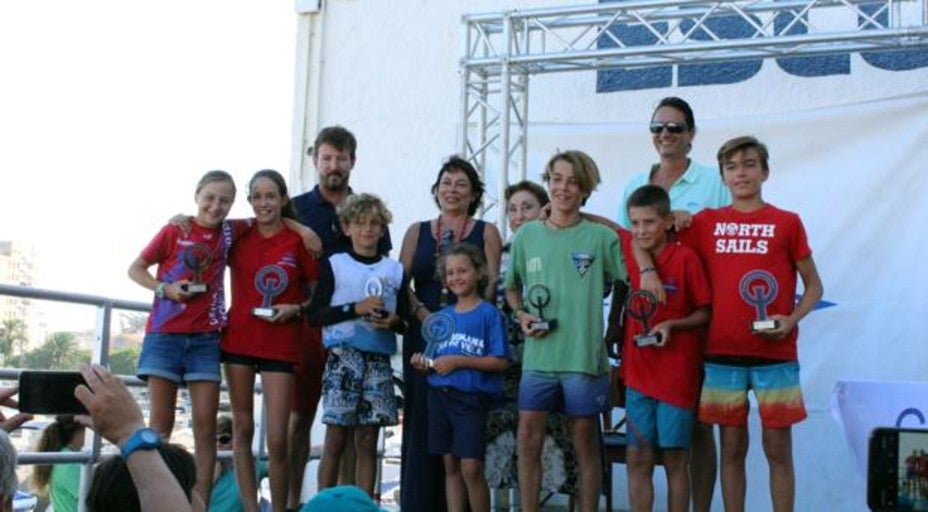 Un centena de regatistas participaron en el trofeo Rodolfo Tomás para vela infantil y vela ligera