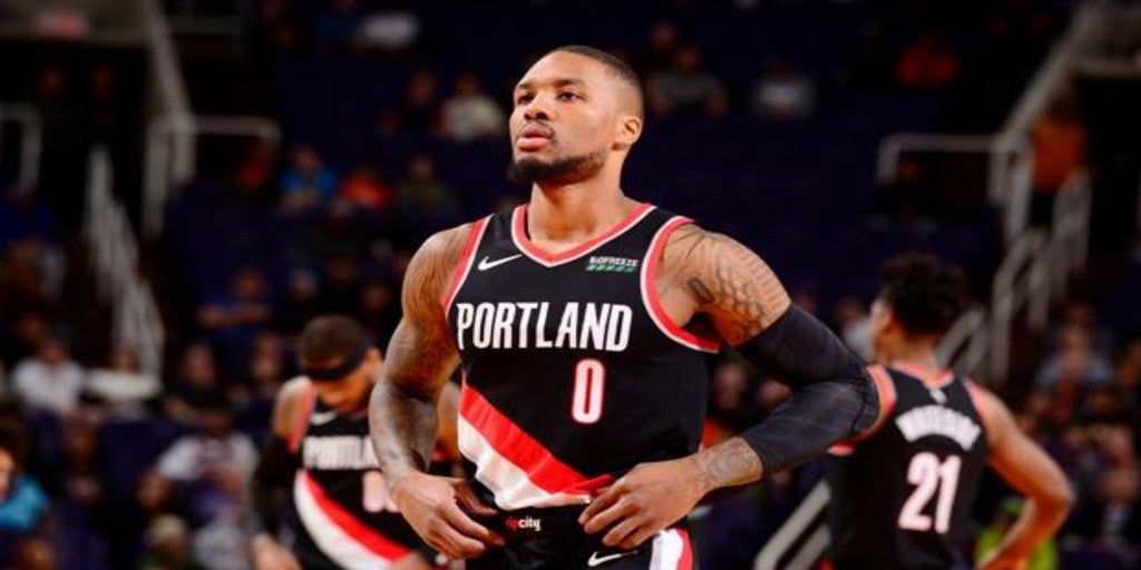 Damian Lillard se hace gigante: 61 puntos con 11 triples