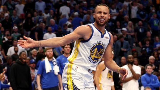 NBA Playoffs: Curry deja a los Warriors a un paso de la final