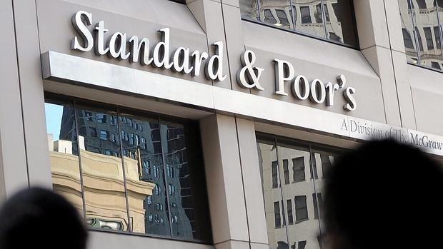 S&P ve improbable que el terrorismo afecte a los rating soberanos