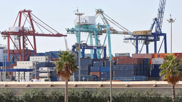 La producción industrial crece en todas las regiones, salvo en Baleares (2,1 % menos) y Navarra (0,9 % menos)